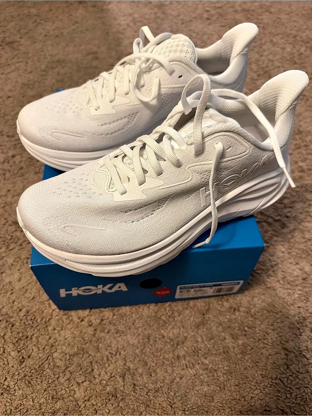 HOKA Clifton 10 wide Women's Athletic Shoes White US 8 D  New